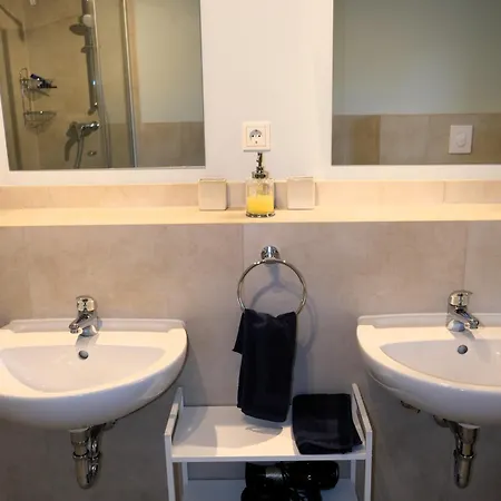 Hofensemble Nahe Berlin Lietzen