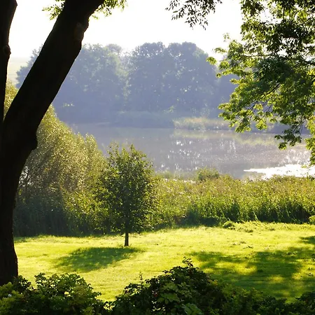 Hofensemble Nahe Berlin Апартаменты